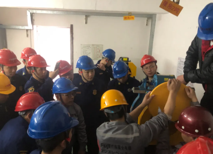 防风险 助救援 | 爱游戏最新官网-爱游戏(中国)助力2024年湖南省消防救援队伍基层指挥员培训(郴州承训点) 防风险 助救援 | 爱游戏最新官网-爱游戏(中国)助力2024年湖南省消防救援队伍基层指挥员培训(郴州承训点)